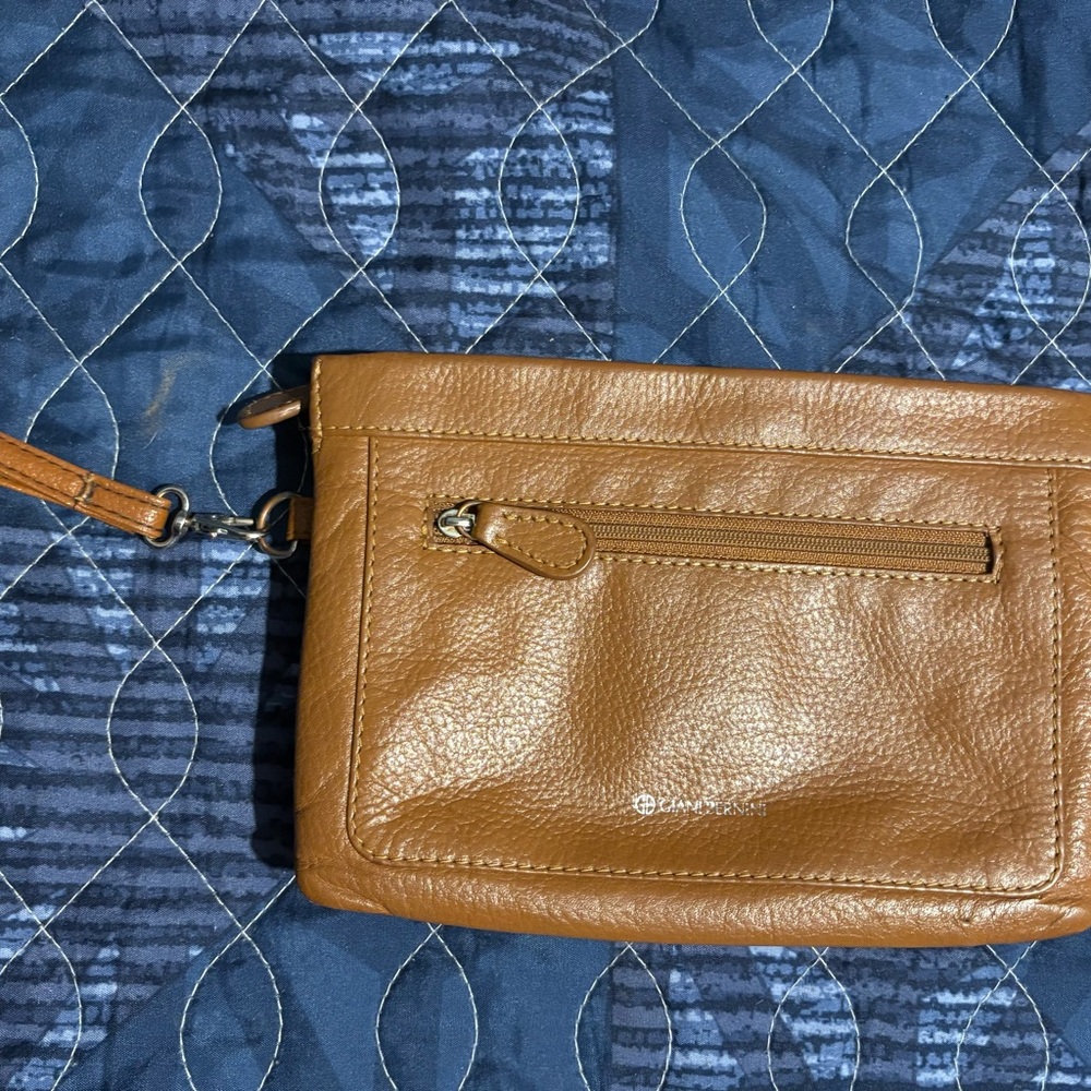 Giani Bernini Brown Leather Wristlet